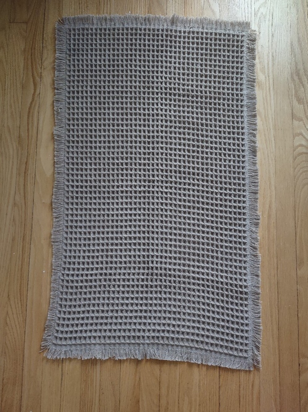 Textured Woven Fringe Bath Mat / Small Area Rug – Light Taupe –